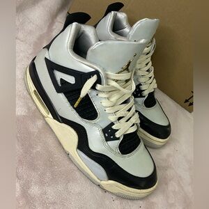 Nike AIR JORDAN 4 Retro (GS) Pure Platinum Gold (FZ8585 070) Boys Size 6.5Y